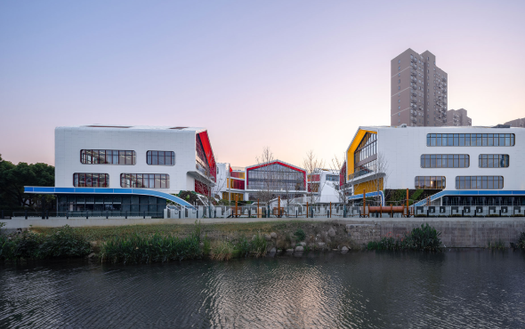 lớp mầm non độc lập học viện hoa kỳ-C